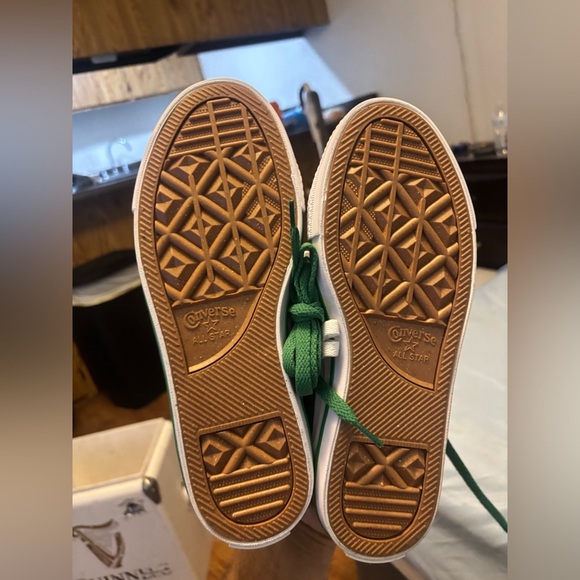 Converse One Star Pro Geeen Gold - A06645C
NWT W:7.5 M:6 - Picture 13 of 15